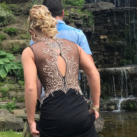 Prom dress - Picture 2 of 2